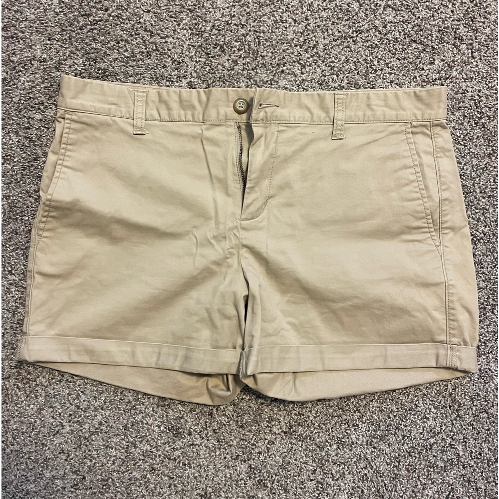 Gap Khaki Shorts. Like New